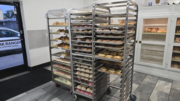 Lupe's Bakery Panaderia Picture 7