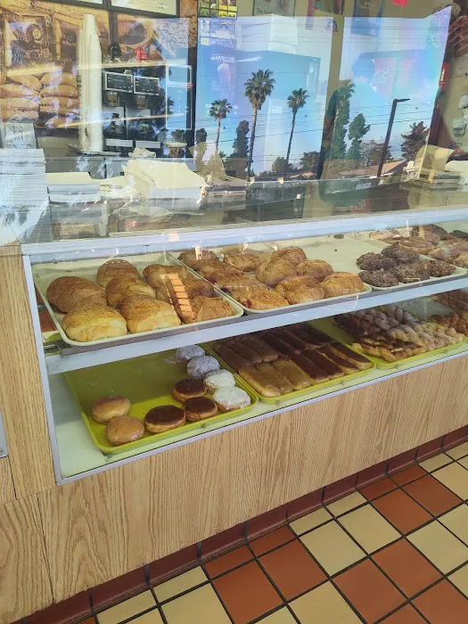 The Donut House Picture 9