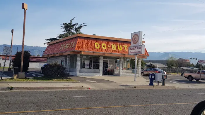 Donut Hut Picture 6