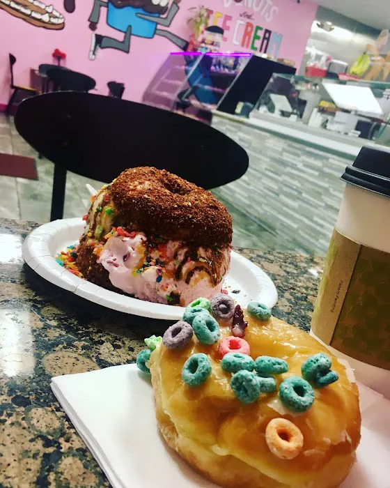 Mimi’s Donuts & Ice Cream Picture 2