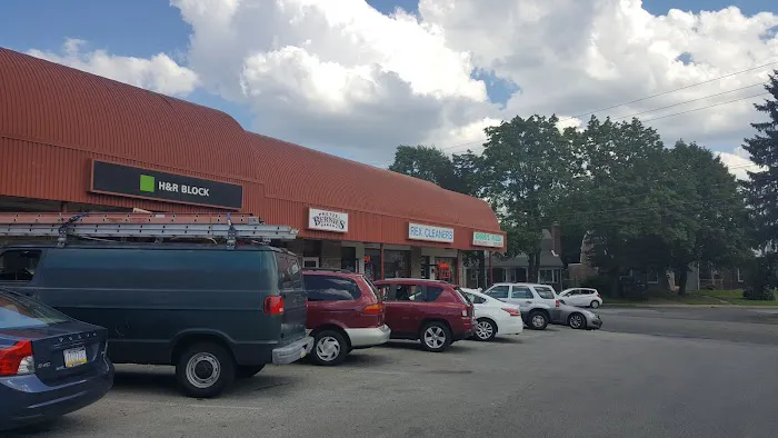 Bernie's Pretzel Bakery Picture 3