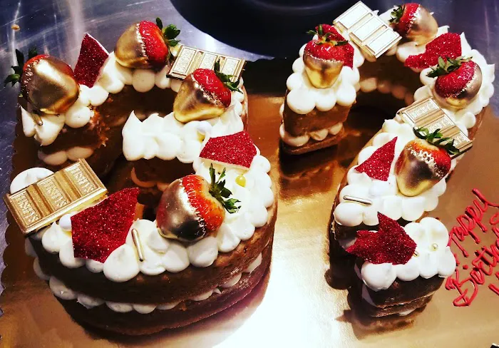 Kia's Cakes Picture 1