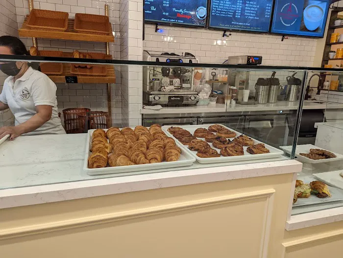 Artisan Croissanterie Picture 9