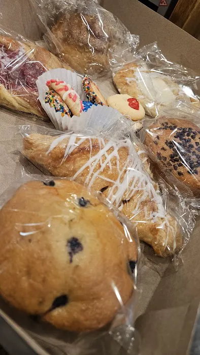 Authentic Bagel & Co. Picture 8