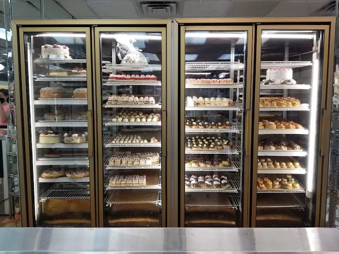 Renato's Pastry Shoppe Picture 1
