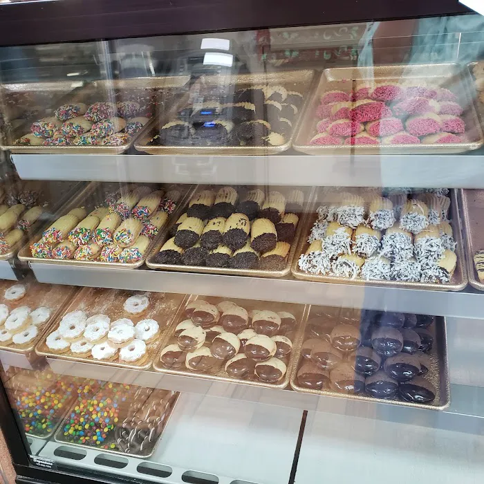 Renato's Pastry Shoppe Picture 9