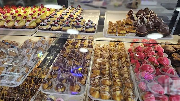 Alkazar Bakery Picture 2