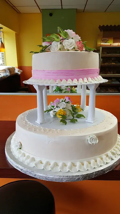 Canastas Bakery Picture 3