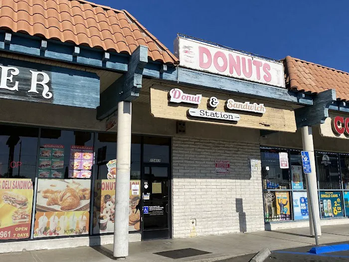 Donuts & Sandwich Station Picture 2