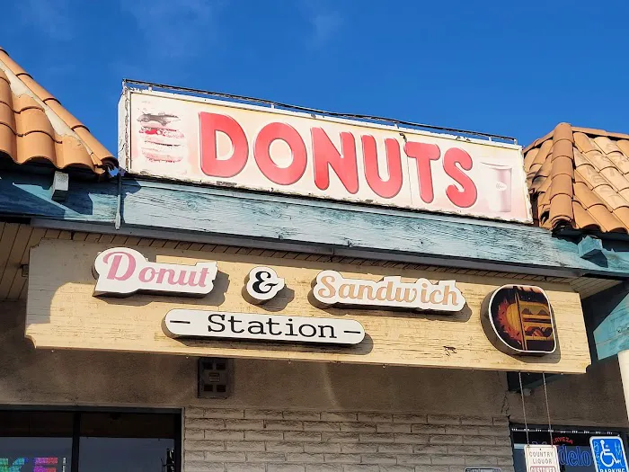 Donuts & Sandwich Station Picture 1