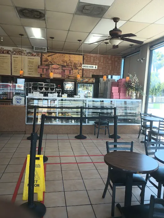 Choony's Donuts & Bagel Co. Picture 3