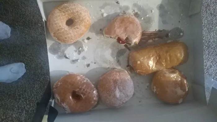 Yum Yum Donuts Picture 9