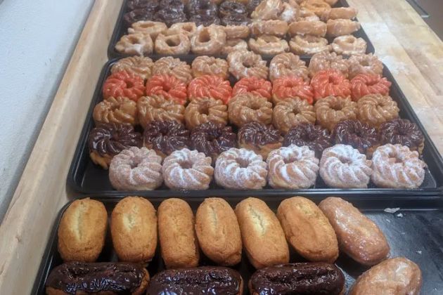 Yum Yum Donuts