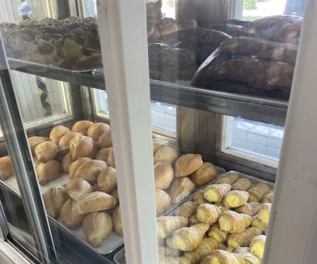 El Campeon Bakery