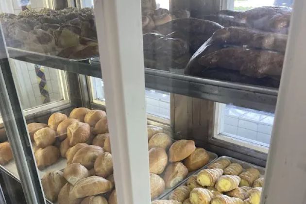 El Campeon Bakery