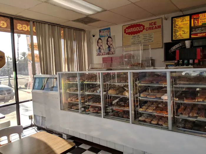 Frankie's Donuts & Deli Picture 4