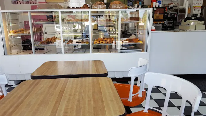 Frankie's Donuts & Deli Picture 8