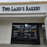 Two Ladd’s Bakery ico