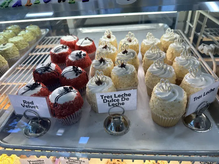 Isabella's Cupcakes & More Picture 3