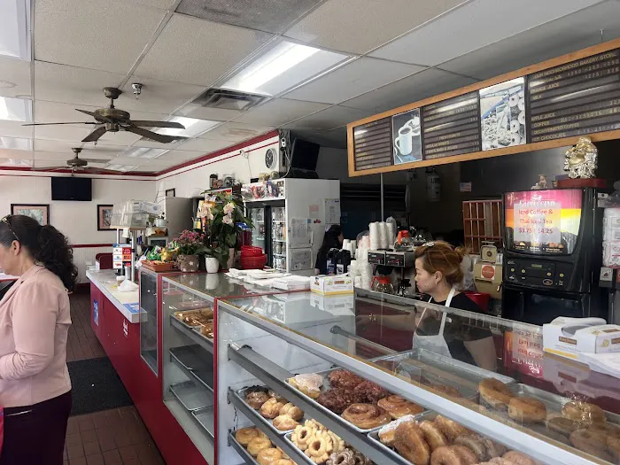 Donut Tyme Picture 3