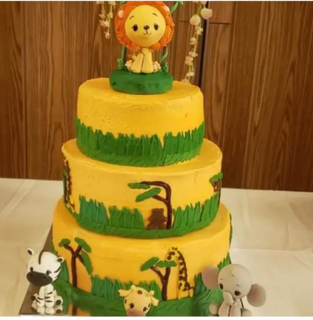 MsJays Cakes and Things Picture 1
