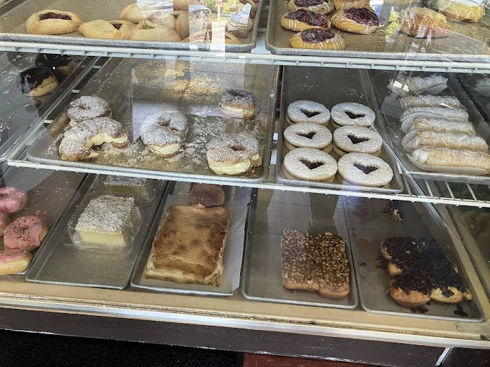Jacquette's Bakery Picture 6