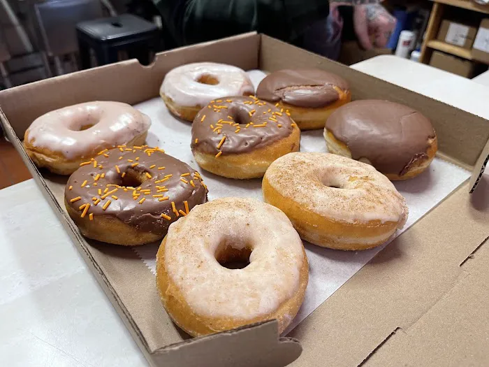 Dottie's Donuts Picture 5