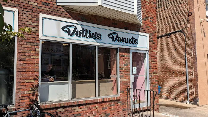 Dottie's Donuts Picture 3