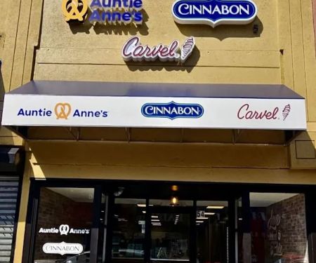Auntie Anne's/Cinnabon/Carvel