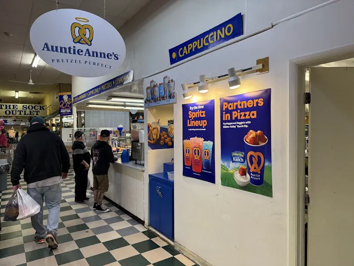 Auntie Anne's Picture 2