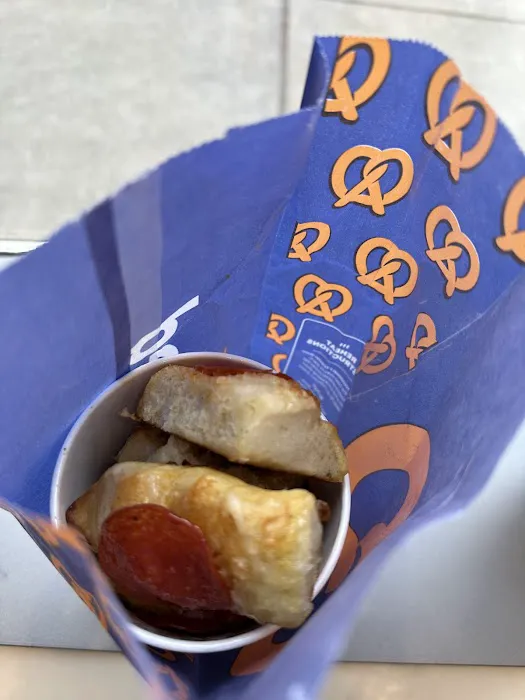 Auntie Annes/Cinnabon/Carvel Picture 1