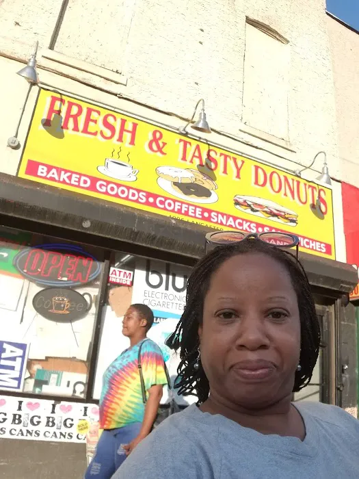 Fresh & Tasty Donuts Picture 9