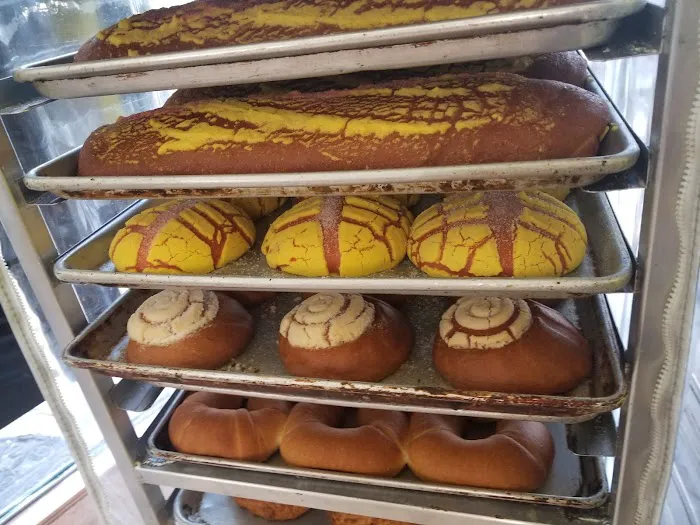 Ruta Del Sabor & Bakery INC. Picture 6
