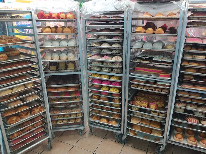 Ruta Del Sabor & Bakery INC. Picture 9