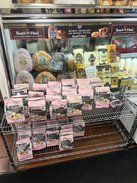 Plaza Bagels and Deli Picture 1