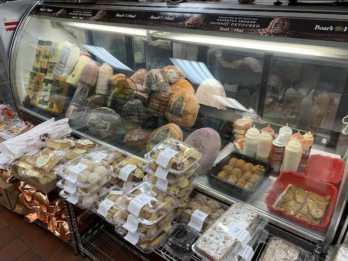 Plaza Bagels and Deli Picture 3