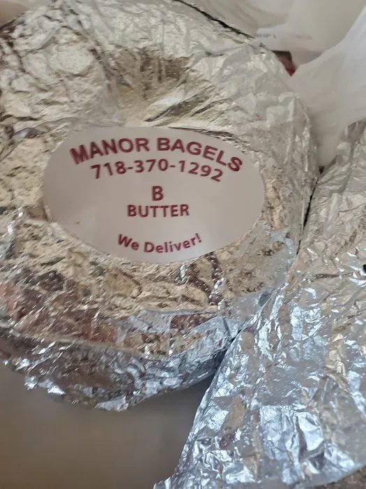 Manor Superette & Bagels Picture 3