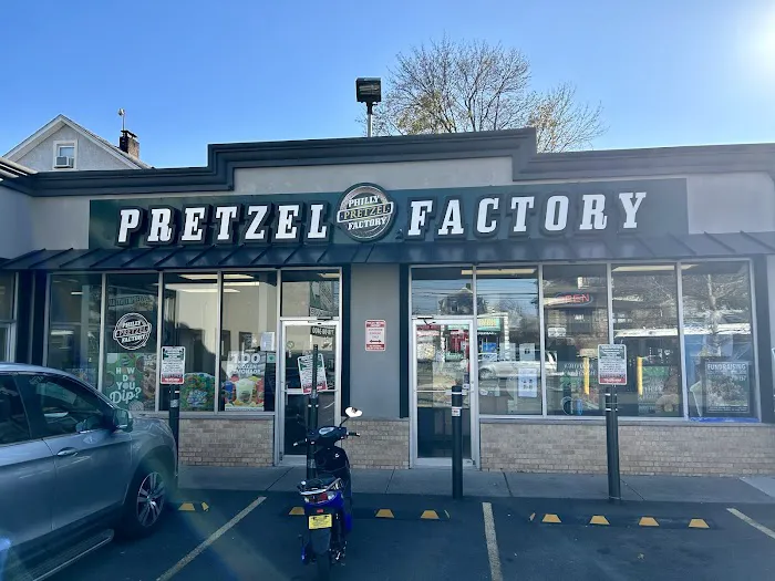 Philly Pretzel Factory - Staten Island Picture 9
