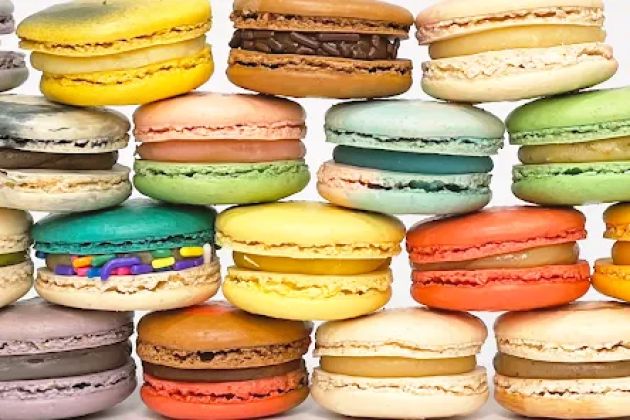 Izzy Macarons