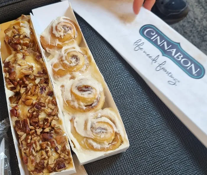Cinnabon Picture 6