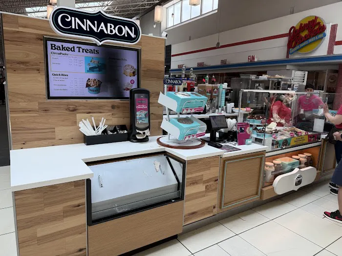 Cinnabon Picture 8