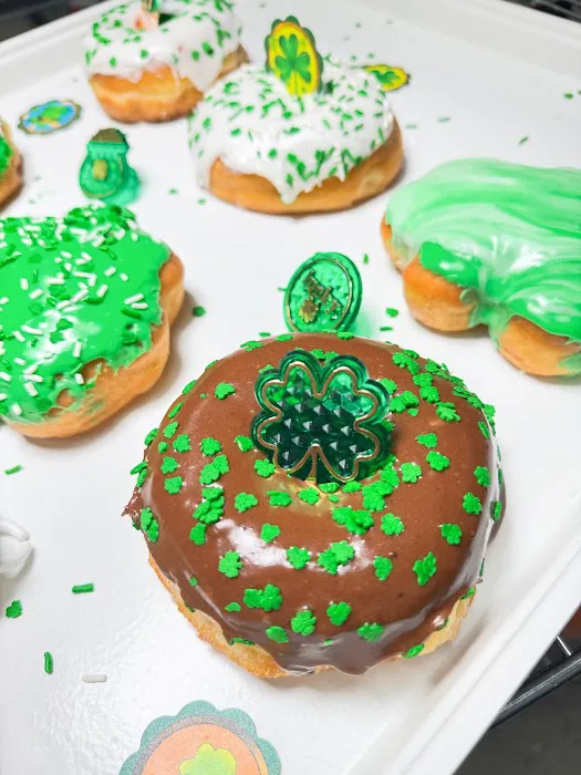 Blinkie’s Donuts-Encino Picture 9