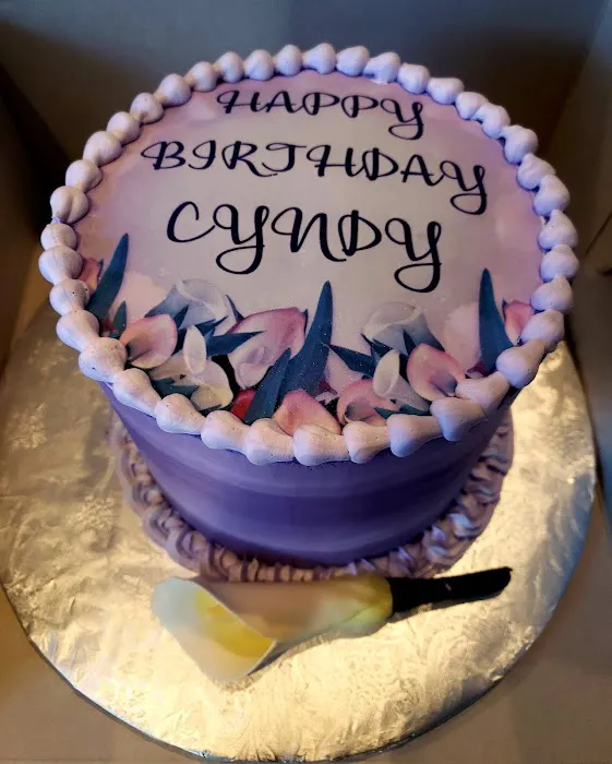 Delicious Edibles Custom Cake Bakery Picture 2