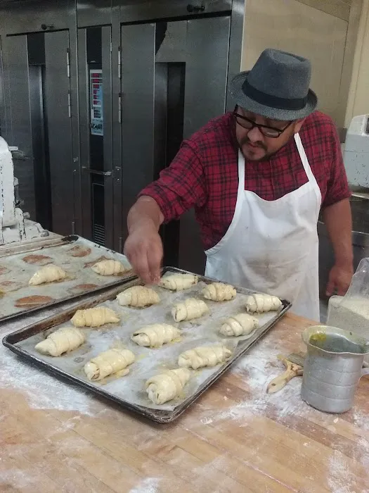 La Luna Bakery Picture 6