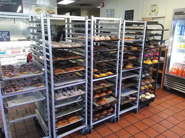 La Luna Bakery Picture 7