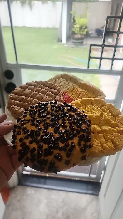 Angie's Bakery & Mexican Bread Picture 3