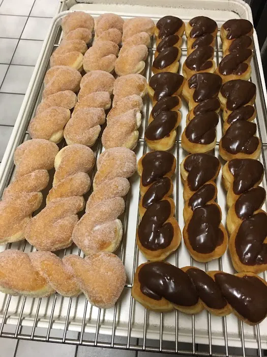 A M Donuts Picture 7