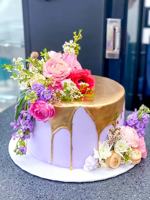 Sugarbee Custom Bake Shop Picture 4
