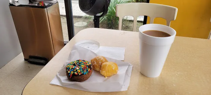 Jenny's Donuts Picture 8