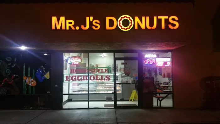 Mr. J's Donut House Picture 3